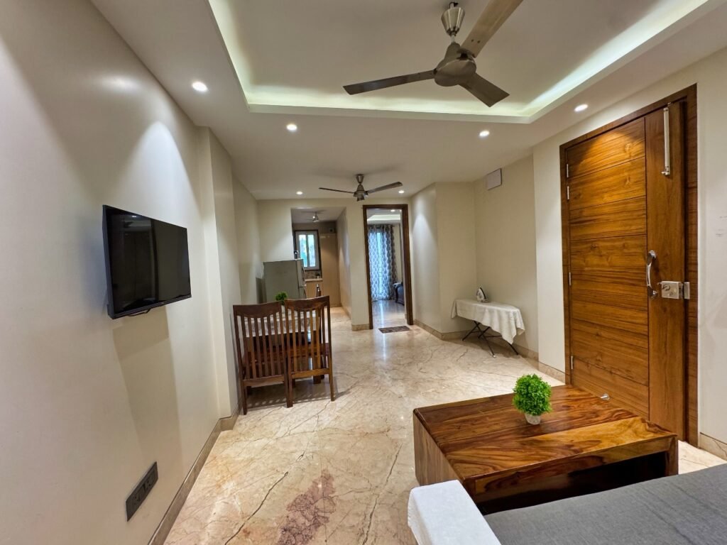 Top Amenities to Look for in a Service Apartment in Gurgaon