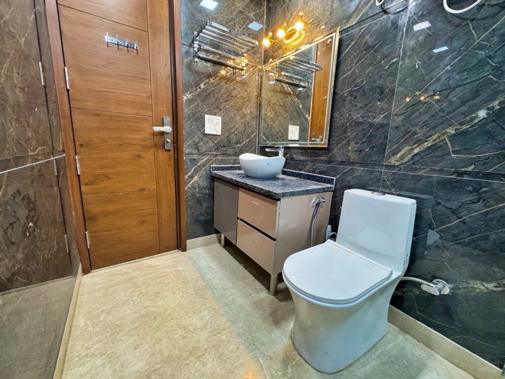 luxury service Apartment near hospital