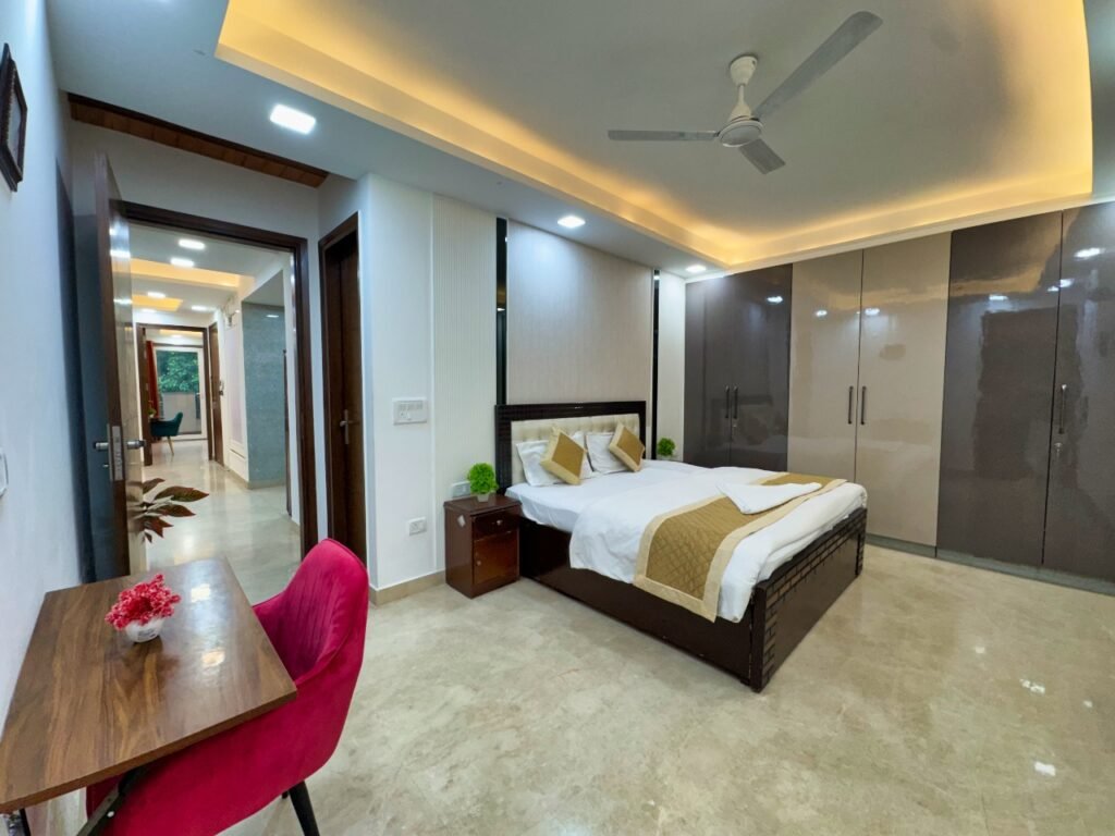 service Apartment near medanta hospital