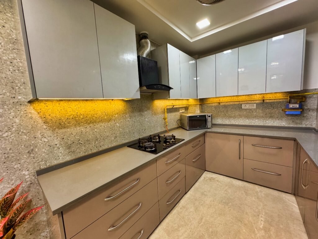 luxury service Apartment near hospital